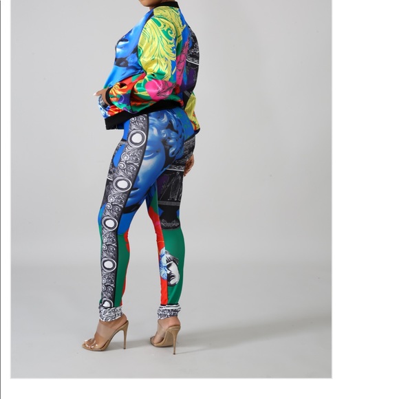 Cute two piece jogger - Picture 1 of 2